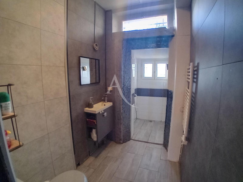 Maison - 177 m² - 6 pièces