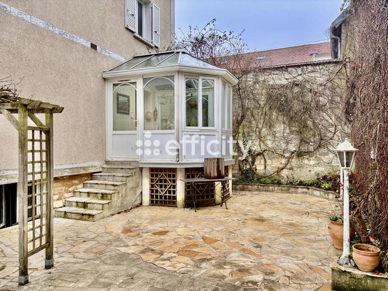 Maison de maîtres - 186 m² - 8 pièces