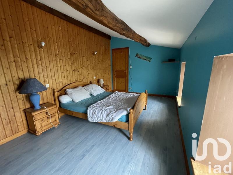 Maison - 219 m² - 8 pièces