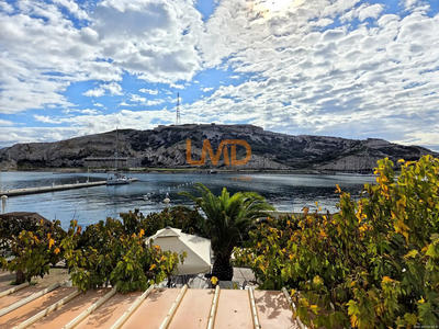 Studio - 30 m² - 1 pièce