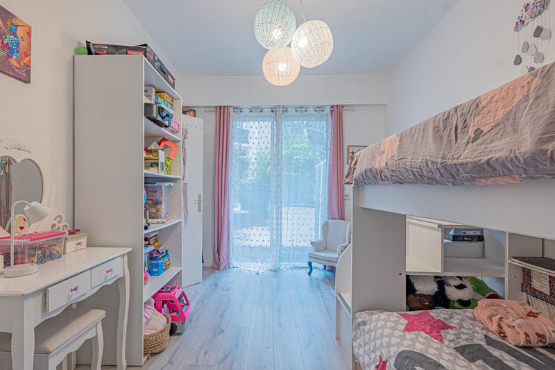 Appartement - 82 m² - 3 pièces