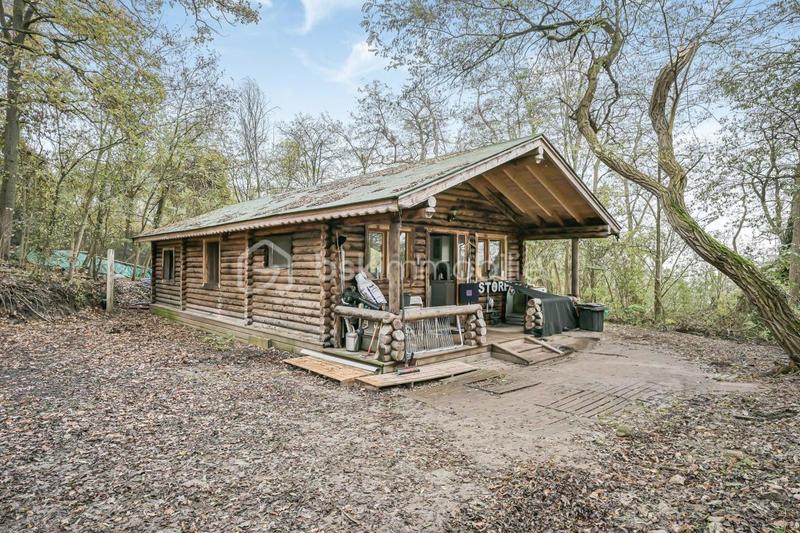 Villa - 185 m² - 10 pièces