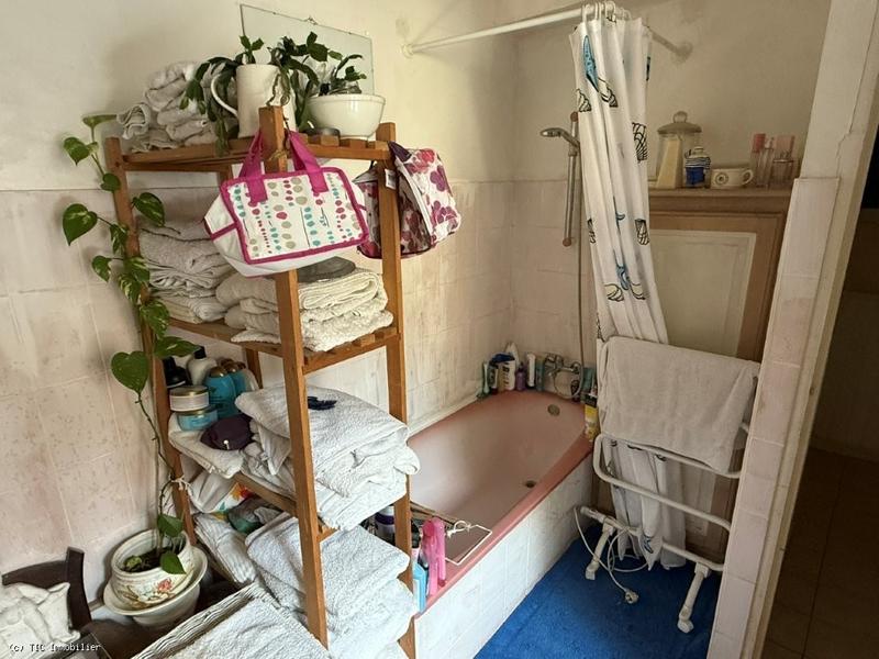 Maison de ville - 103 m² - 9 pièces