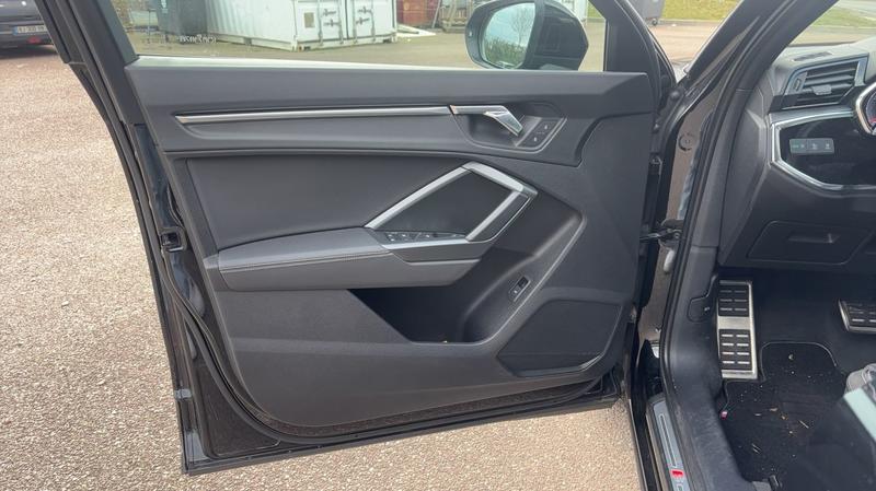 Audi Q3 II 35 Tfsi 150 s-Tronic7 s-Line