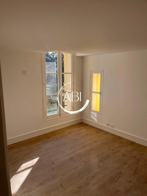 Appartement - 94 m² - 5 pièces