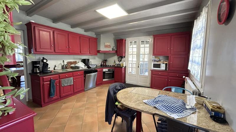 Maison - 152 m² - 7 pièces