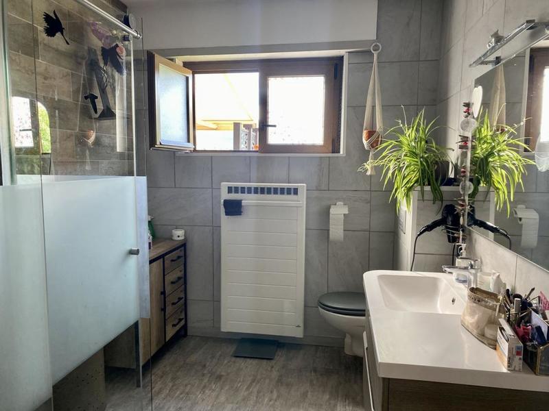 Maison traditionnelle - 176 m² - 7 pièces