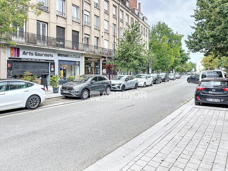 Immeuble - 80 m² - 2 pièces