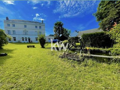 Maison - 240 m² - 9 pièces