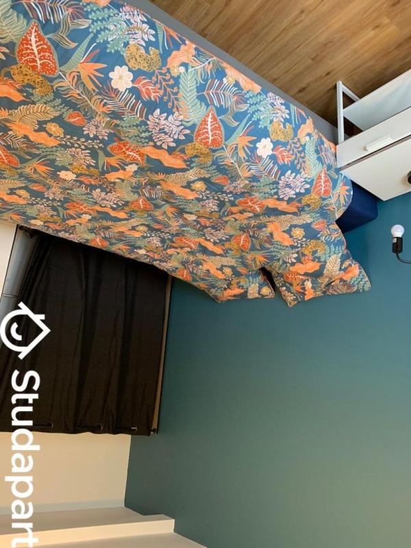 Chambre - 11 m² - 1 pièce