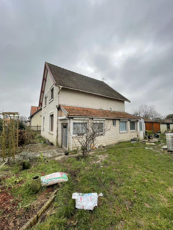 Maison - 122 m² - 7 pièces