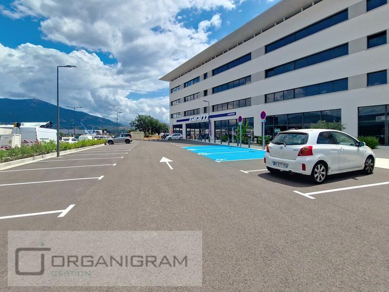 Local commercial - 178 m²