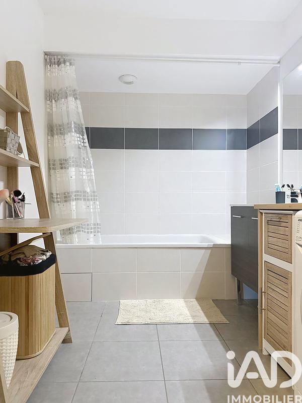 Appartement - 80 m² - 4 pièces