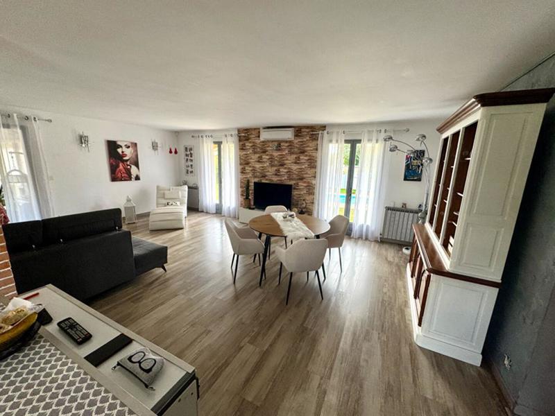 Maison - 99 m² - 4 pièces