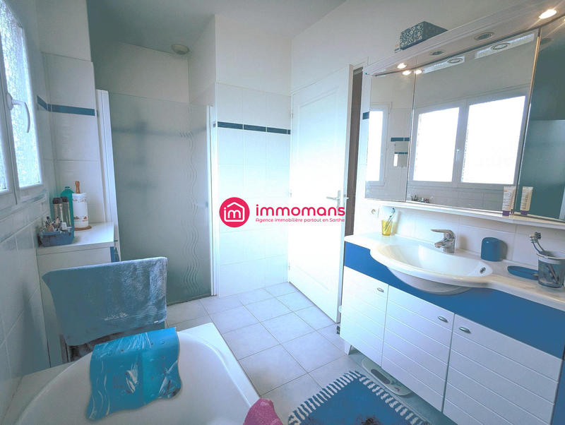 Maison - 164 m² - 8 pièces