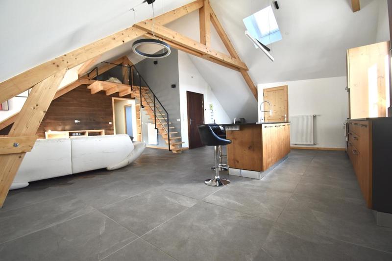 Appartement - 86 m² - 3 pièces