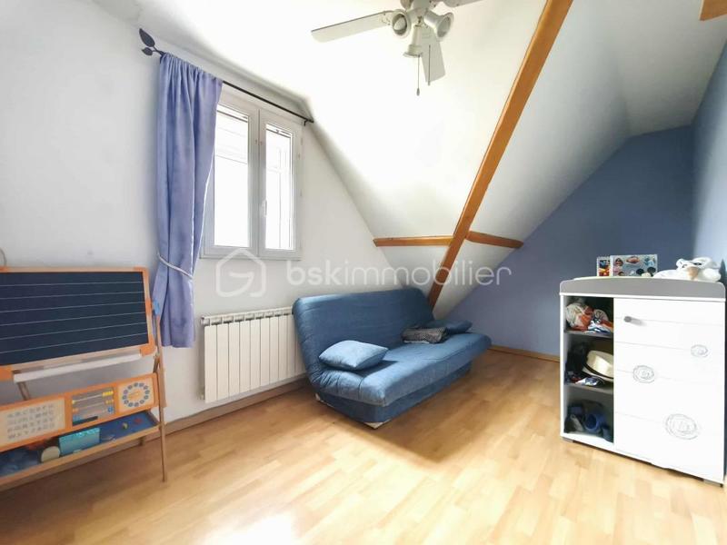 Maison - 213 m² - 8 pièces