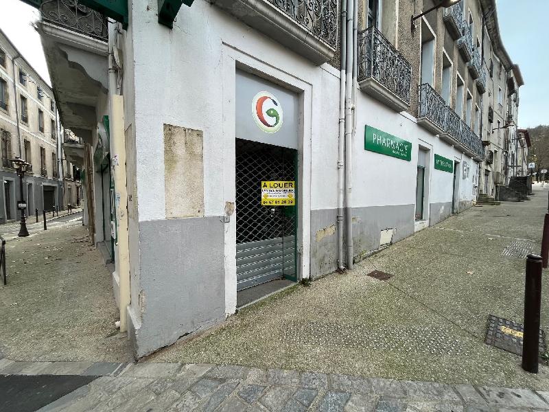 Local commercial - 160 m² - 1 pièce