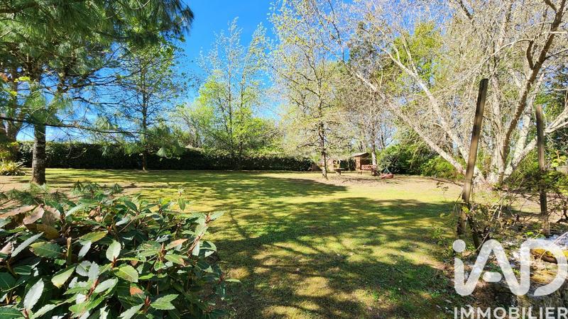 Maison - 140 m² - 5 pièces