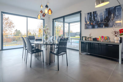 Villa - 290 m² - 6 pièces