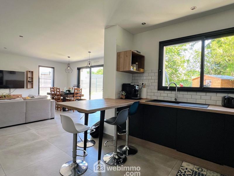 Maison - 137 m² - 5 pièces