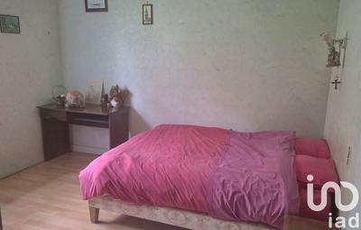 Maison - 242 m² - 11 pièces