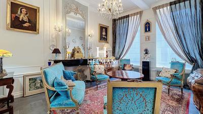 Maison - 231 m² - 8 pièces