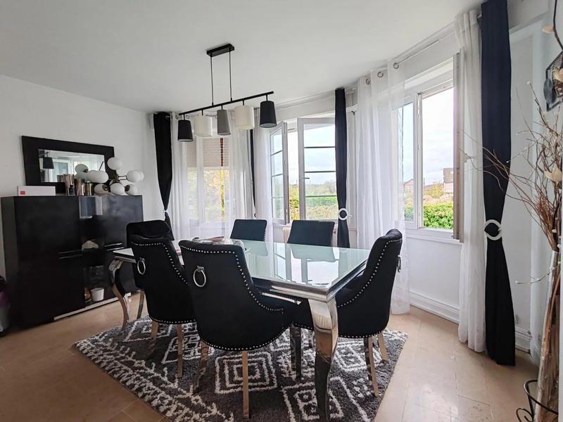 Maison - 100 m² - 4 pièces