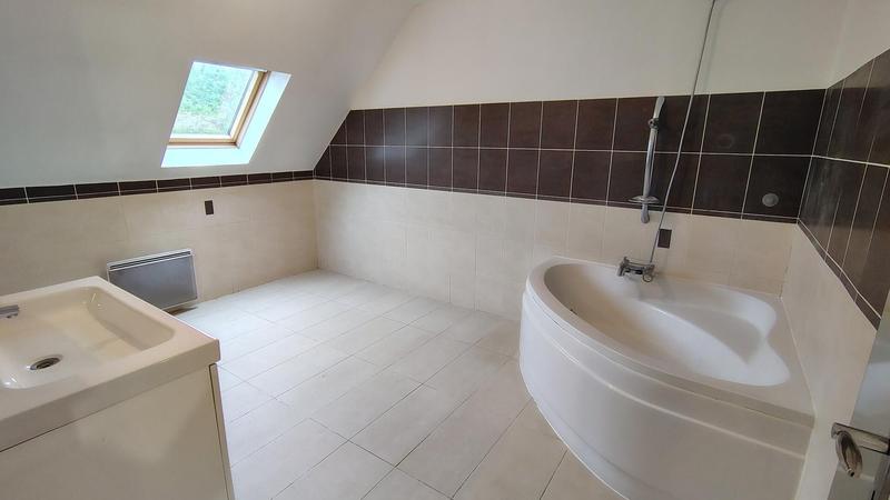 Maison - 103 m² - 4 pièces