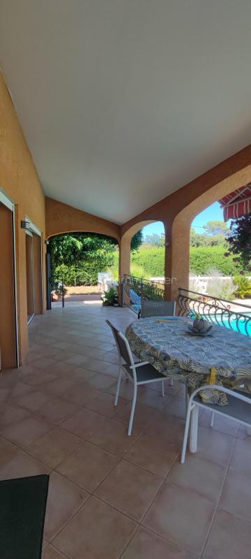 Demeure - 160 m² - 5 pièces