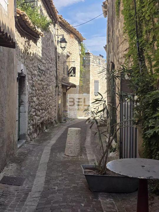 Appartement - 110 m² - 7 pièces