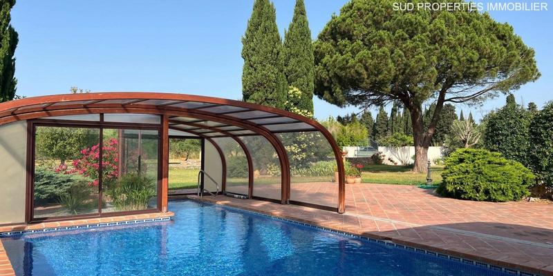 Propriété - 214 m² - 8 pièces