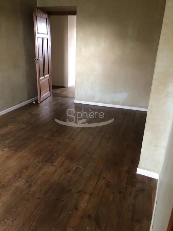 Maison de village - 175 m² - 11 pièces