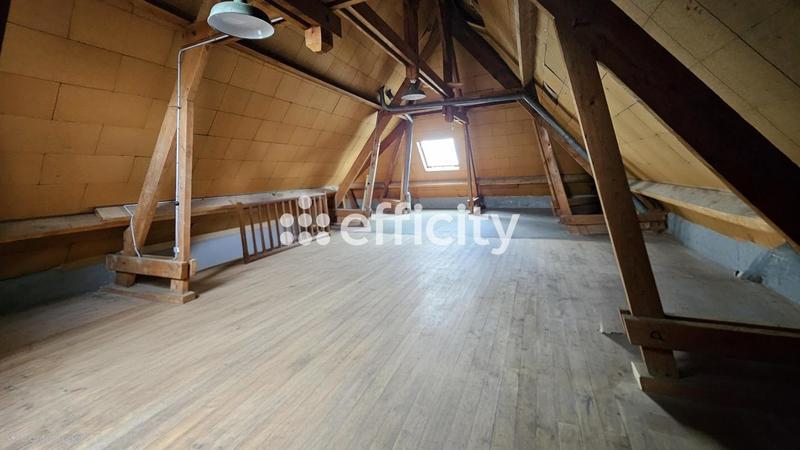 Maison - 182 m² - 9 pièces