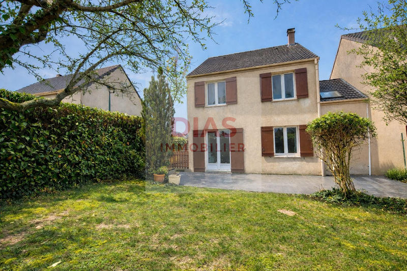 Maison - 105 m² - 6 pièces