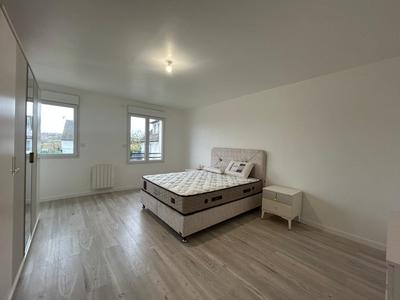 Maison - 138 m² - 5 pièces