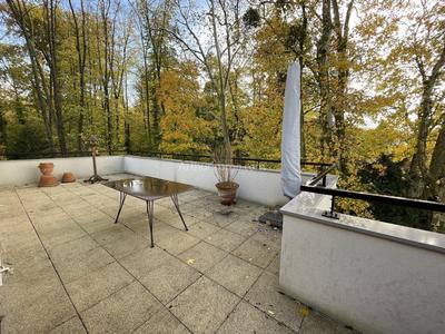 Appartement - 95 m² - 5 pièces