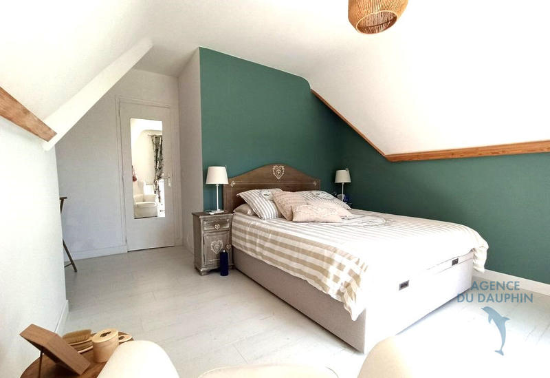 Maison - 195 m² - 8 pièces