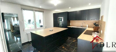 Maison - 128 m² - 4 pièces