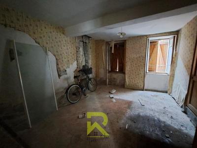 Maison de village - 85 m² - 4 pièces