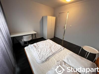 Chambre - 9 m² - 1 pièce