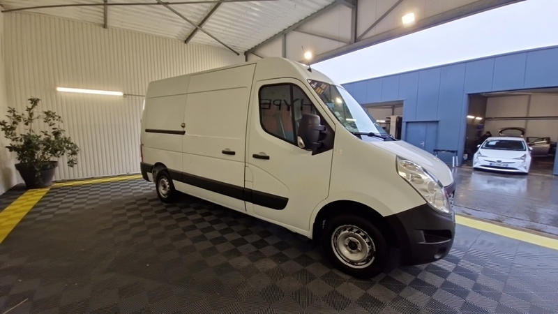 Renault Master Fourgon l1h2 3.3t 2.3 dci 130 e6 confort