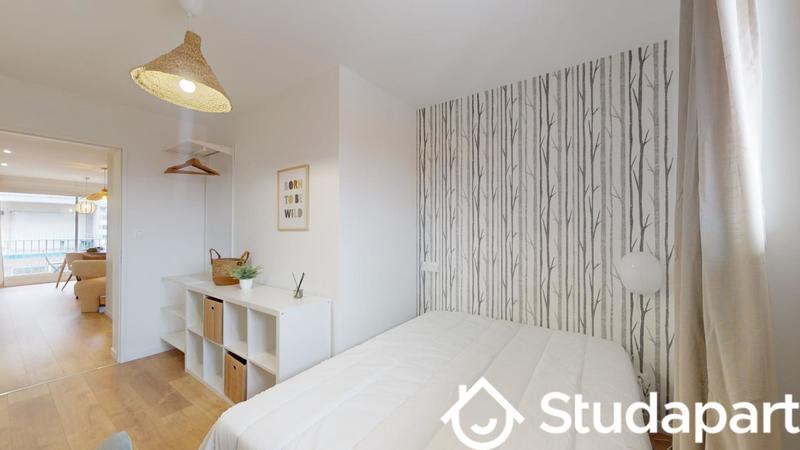 Chambre - 13 m² - 1 pièce