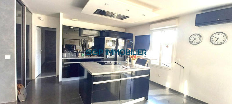 Maison - 145 m² - 5 pièces