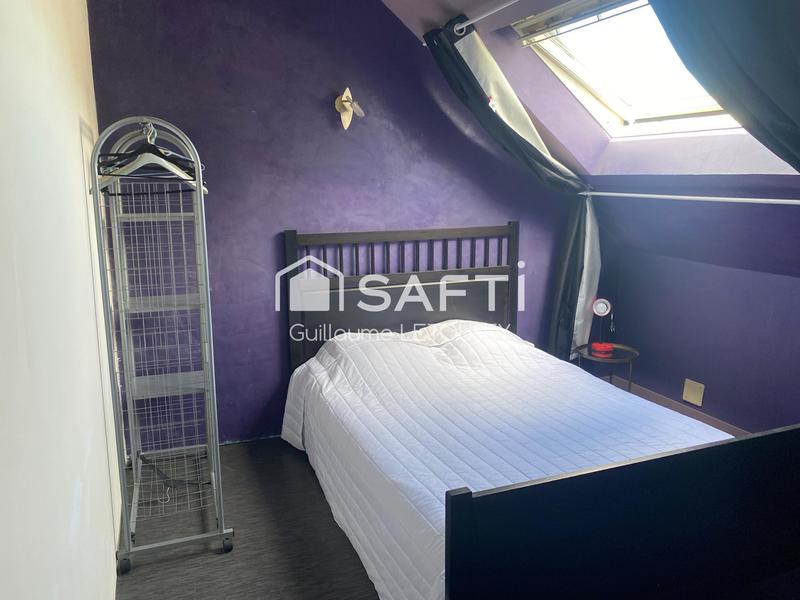 Maison - 228 m² - 8 pièces