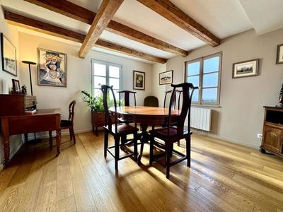 Appartement - 100 m² - 5 pièces