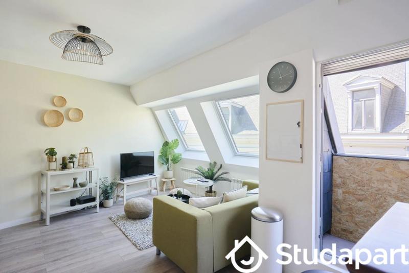 Chambre - 12 m² - 1 pièce