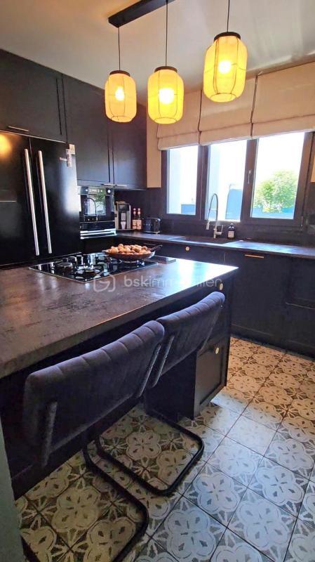 Maison - 151 m² - 7 pièces