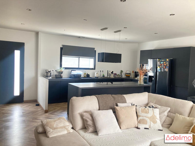 Maison - 150 m² - 5 pièces