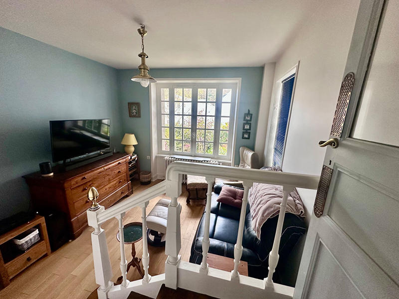 Maison - 224 m² - 10 pièces